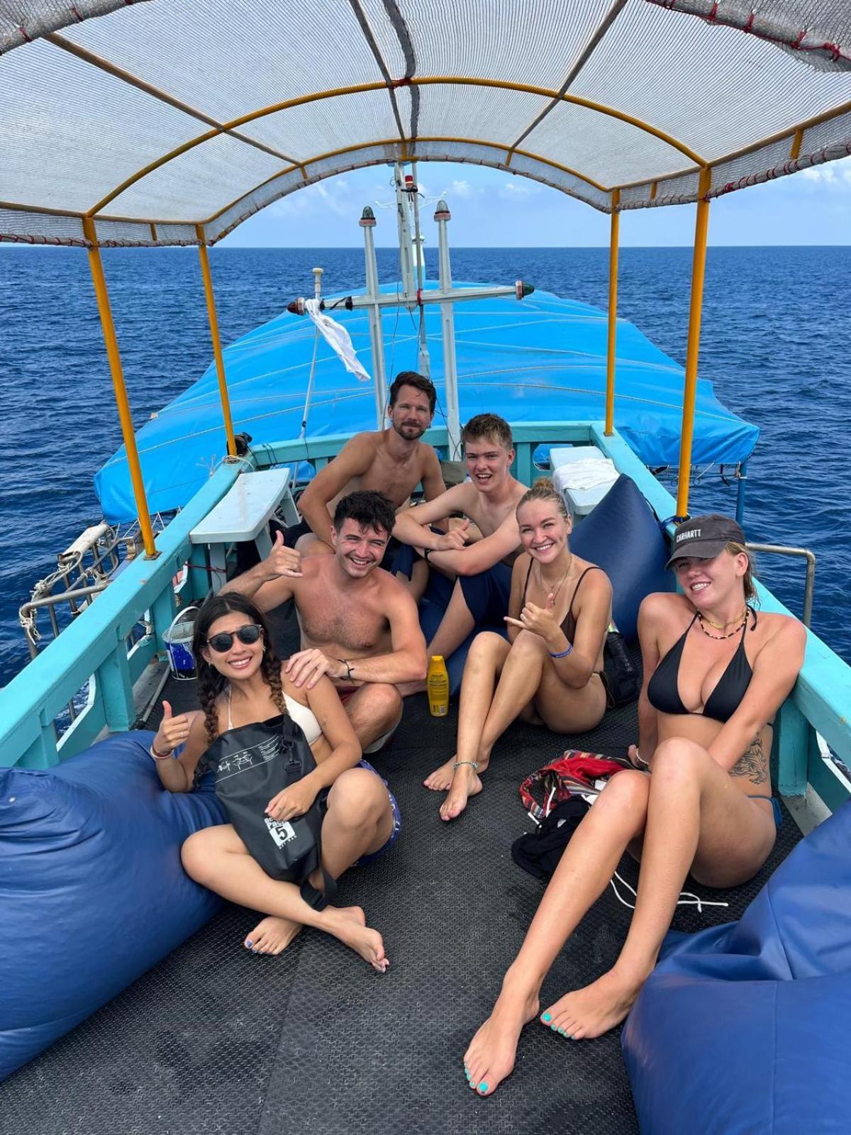 Escape Divers Hostel Ko Tao Exterior photo